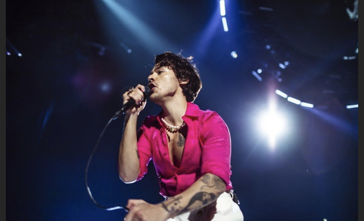 Harry Styles Singing at the Forum December 13, 2019 