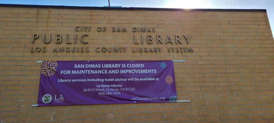 library closing sign