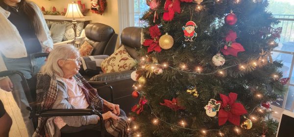 AVID Students Bring Joy to Local Senior Home